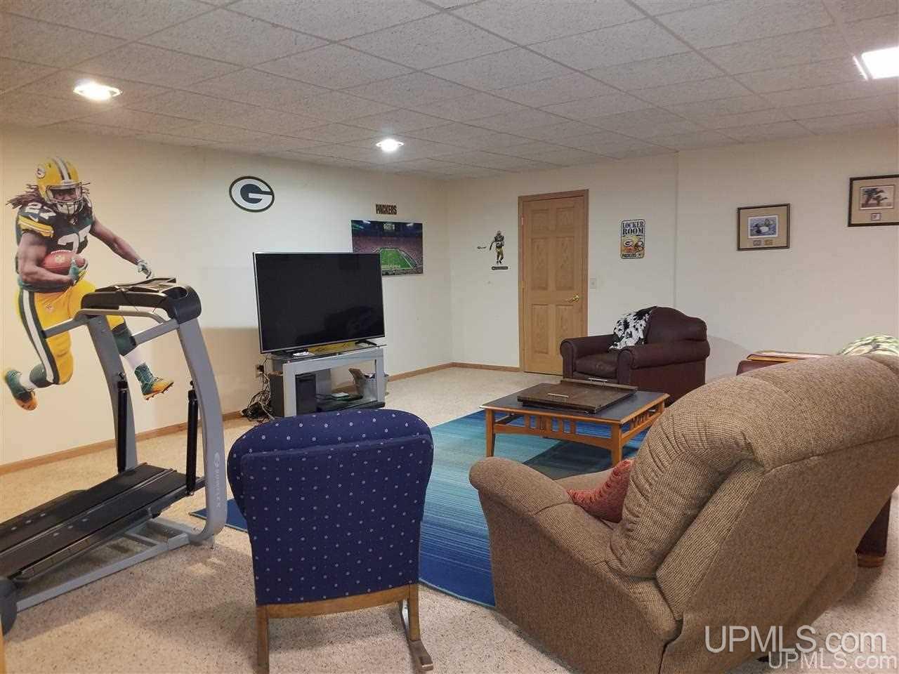 14211 North Stateline Road Hurley, WI 54534 - Photo 20 of 50