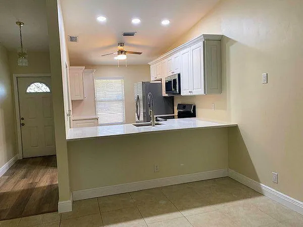 $2,300 | 5085 Bottlebrush Street, Delray Beach, FL 33484