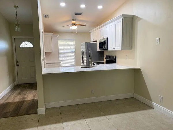 $2,300 | 5085 Bottlebrush Street, Delray Beach, FL 33484