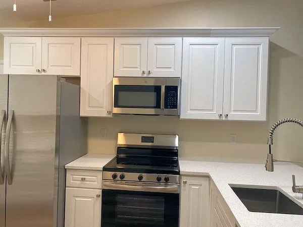 $2,300 | 5085 Bottlebrush Street, Delray Beach, FL 33484