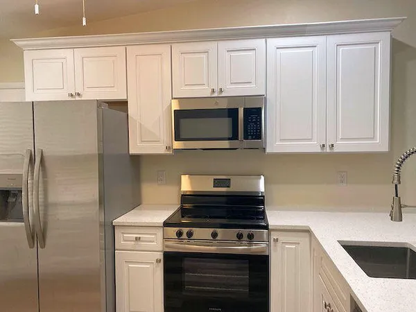 $2,300 | 5085 Bottlebrush Street, Delray Beach, FL 33484