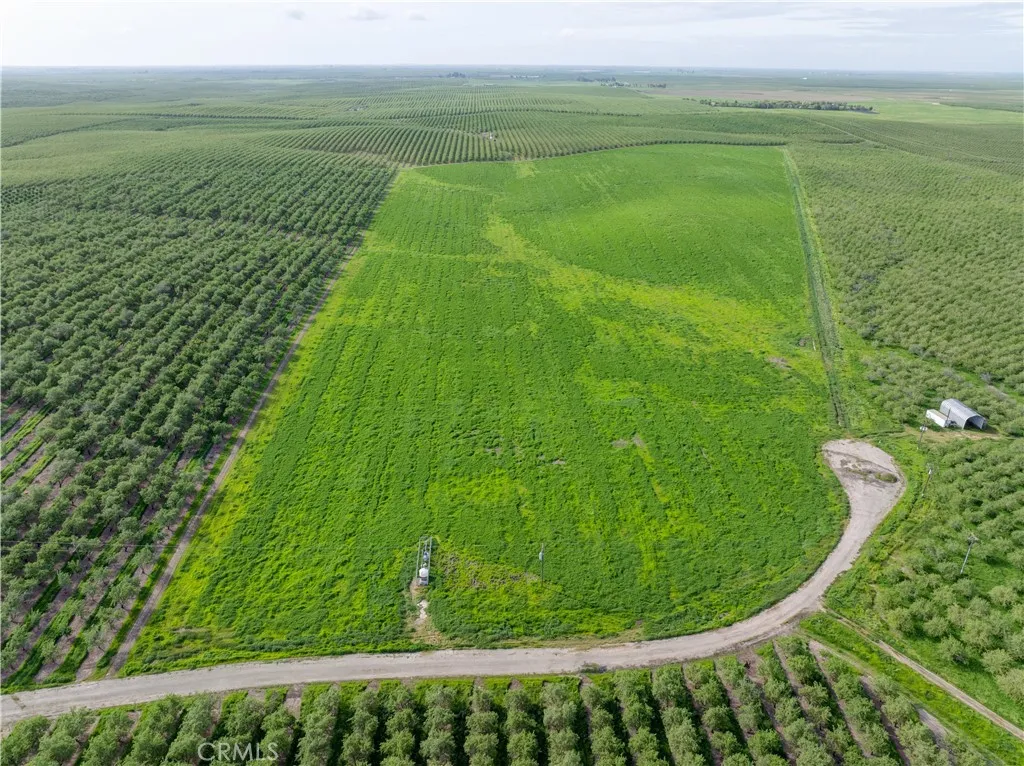 0 East Keyes Denair, CA 95316 - Photo 3 of 8 a view of a lake from a yard