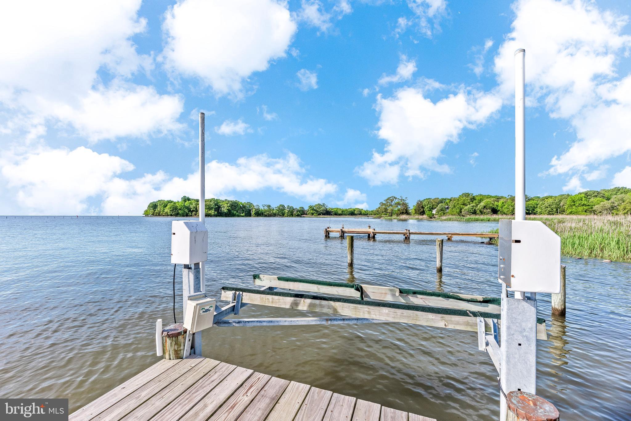 4749 Oak Road Shady Side, MD 20764 - Photo 15 of 51 Or maybe, pile into your boat!