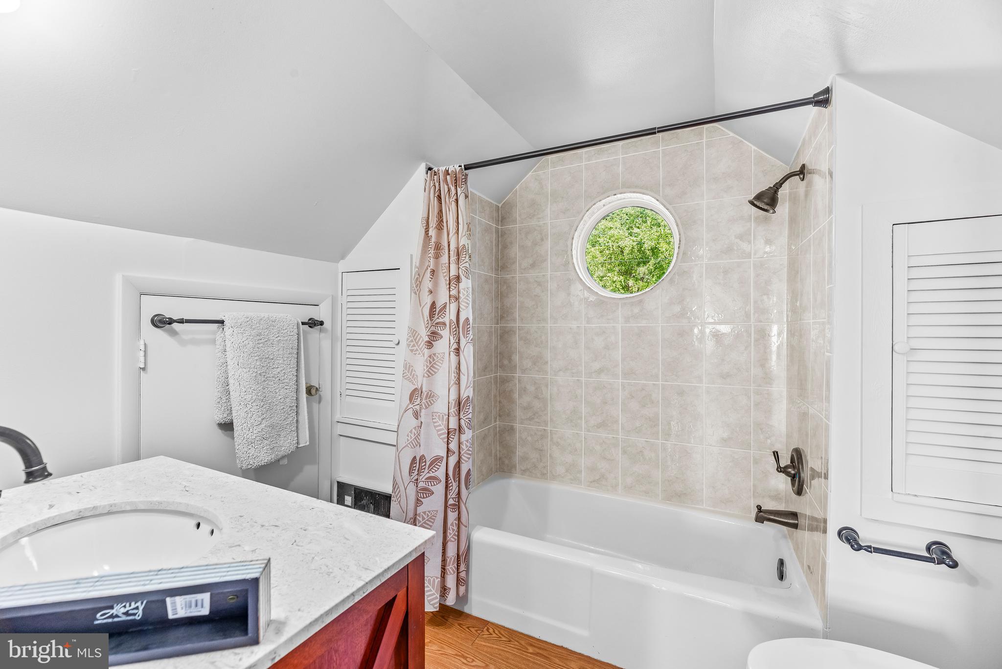 4749 Oak Road Shady Side, MD 20764 - Photo 43 of 51 Full bath upstairs for guests or kids!