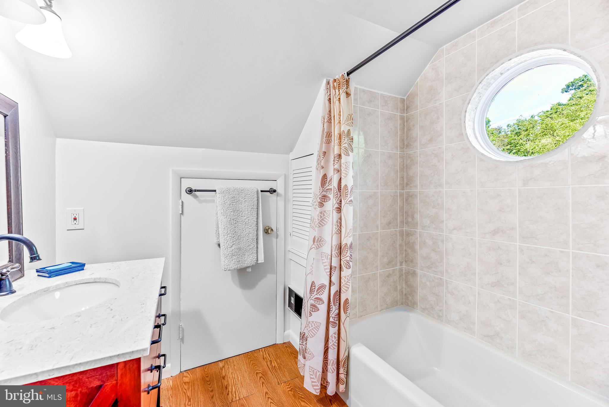 4749 Oak Road Shady Side, MD 20764 - Photo 44 of 51 Nice natural light coming in.