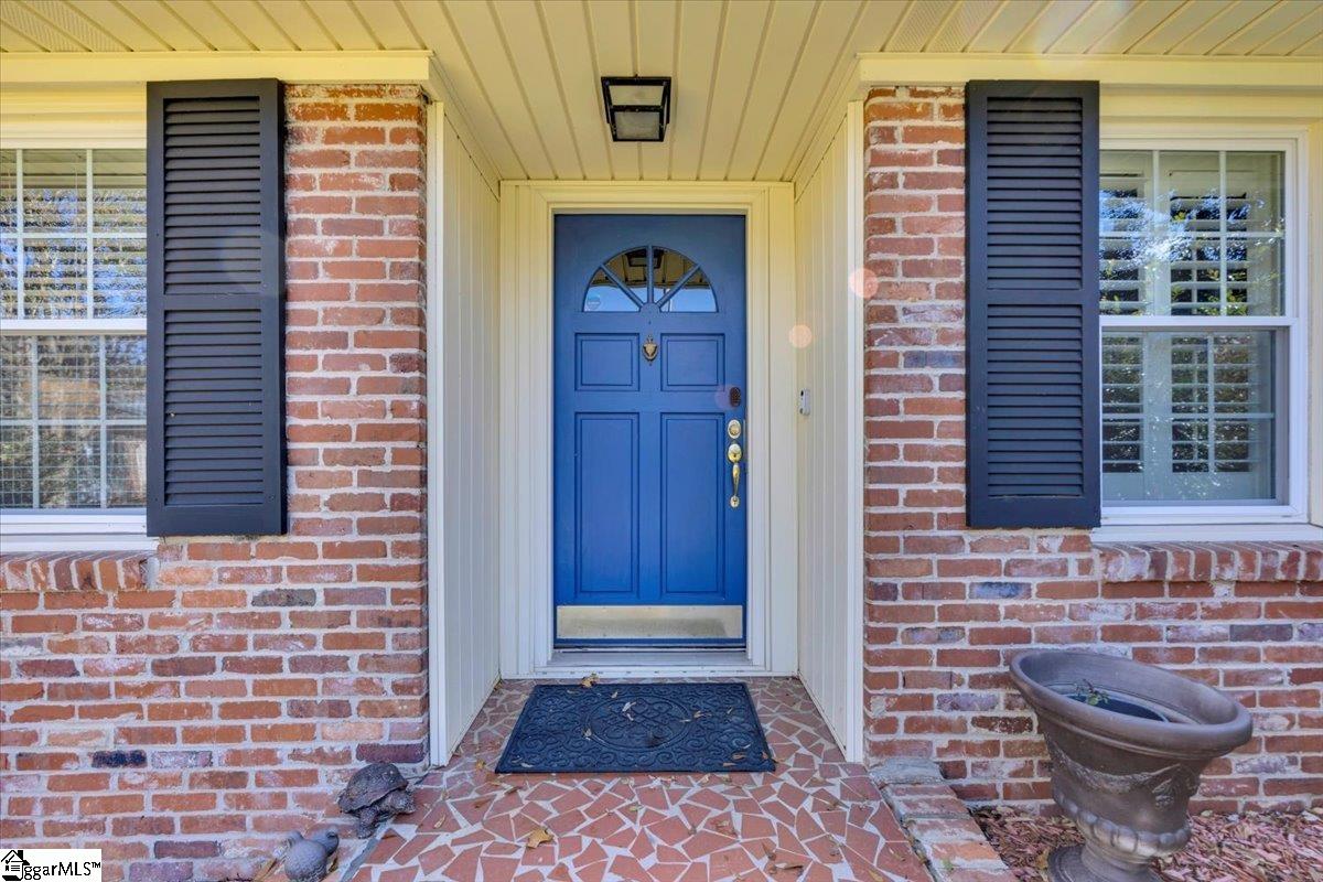 814 Butler Springs Road Greenville, SC 29615 - Photo 6 of 40 Gallery Image 6