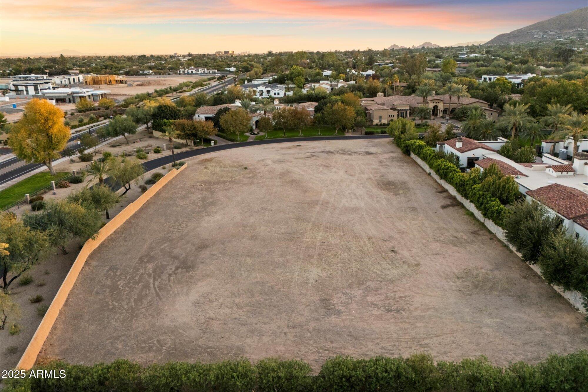 6700 East Cactus Wren Road, Unit 30 Paradise Valley, AZ 85253 - Photo 7 of 32 a view of a city