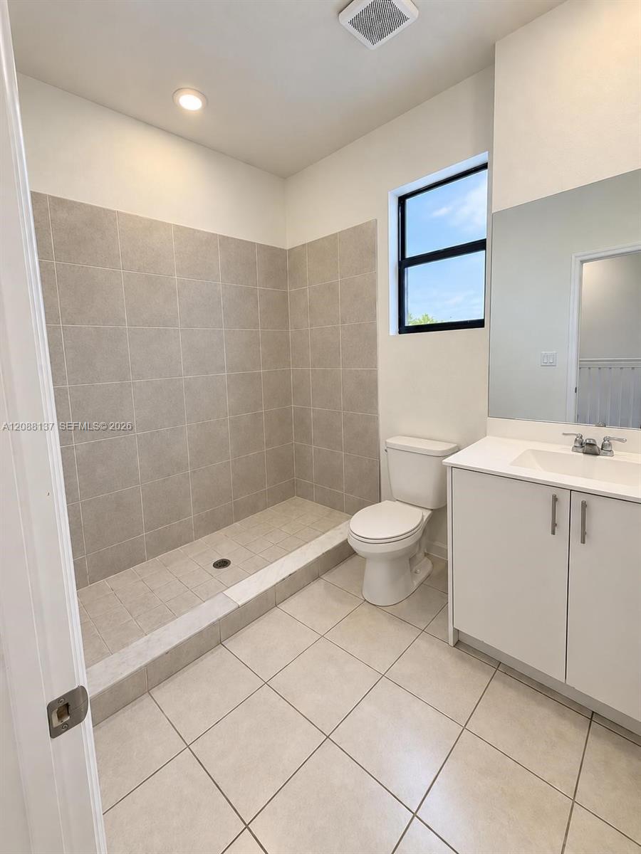 23185 Southwest 117th Path Miami, FL 33170 - Photo 14 of 22 Gallery Image 14