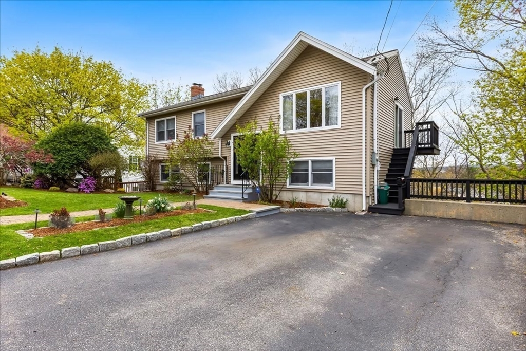 71 Sargent Road Winchester, MA 01890 - Photo 3 of 42