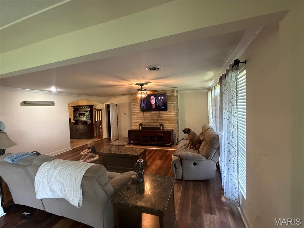 2707 North Service Road West St. Clair, MO 63077 - Photo 3 of 33
