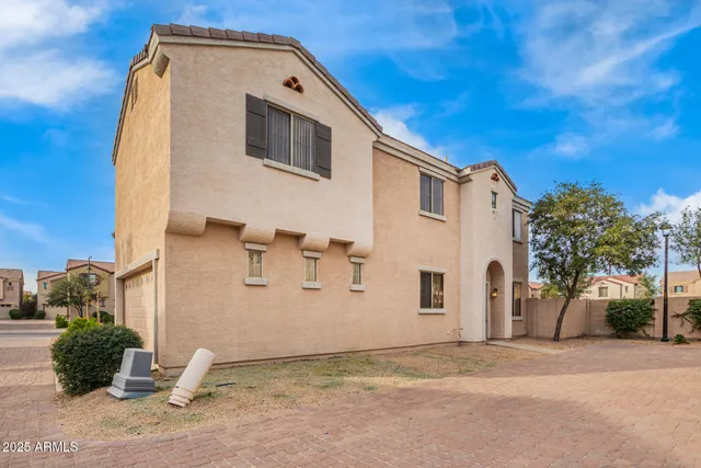 $1,995 | 7503 South 14th Street, Phoenix, AZ 85042