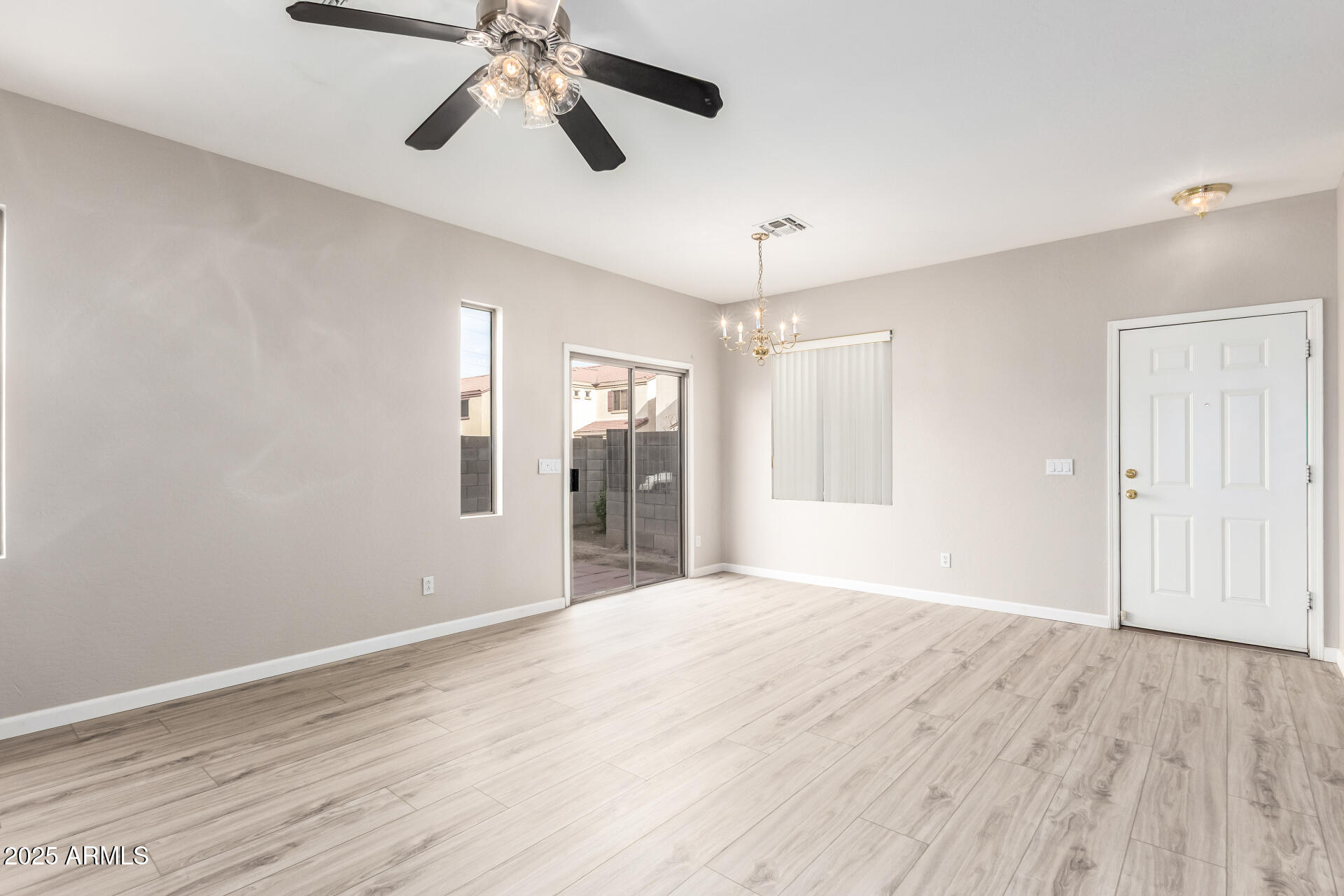 7503 South 14th Street Phoenix, AZ 85042 - Photo 5 of 30 5 - 14th