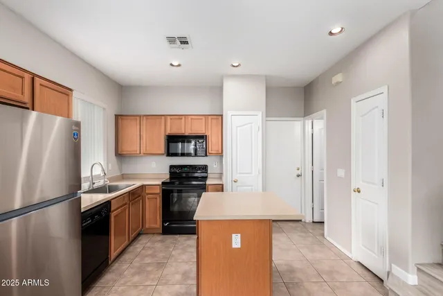 $1,995 | 7503 South 14th Street, Phoenix, AZ 85042