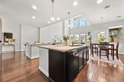 $715,000 | 15932 Cinca Terra Drive, Bee Cave, TX 78738