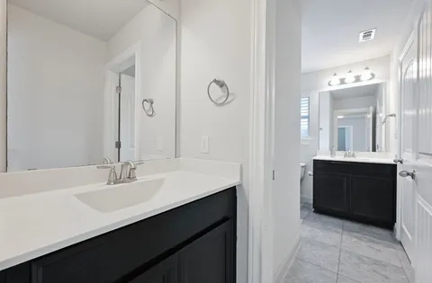 $715,000 | 15932 Cinca Terra Drive, Bee Cave, TX 78738