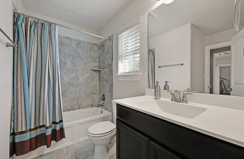 $715,000 | 15932 Cinca Terra Drive, Bee Cave, TX 78738