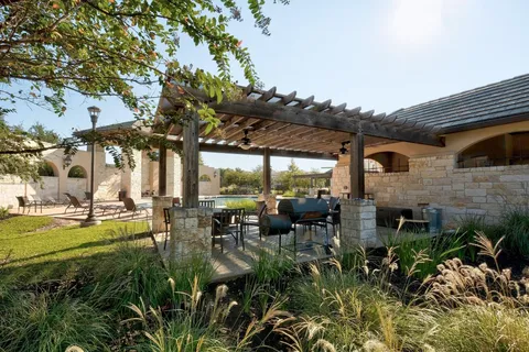 $715,000 | 15932 Cinca Terra Drive, Bee Cave, TX 78738