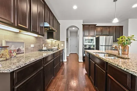 $715,000 | 15932 Cinca Terra Drive, Bee Cave, TX 78738