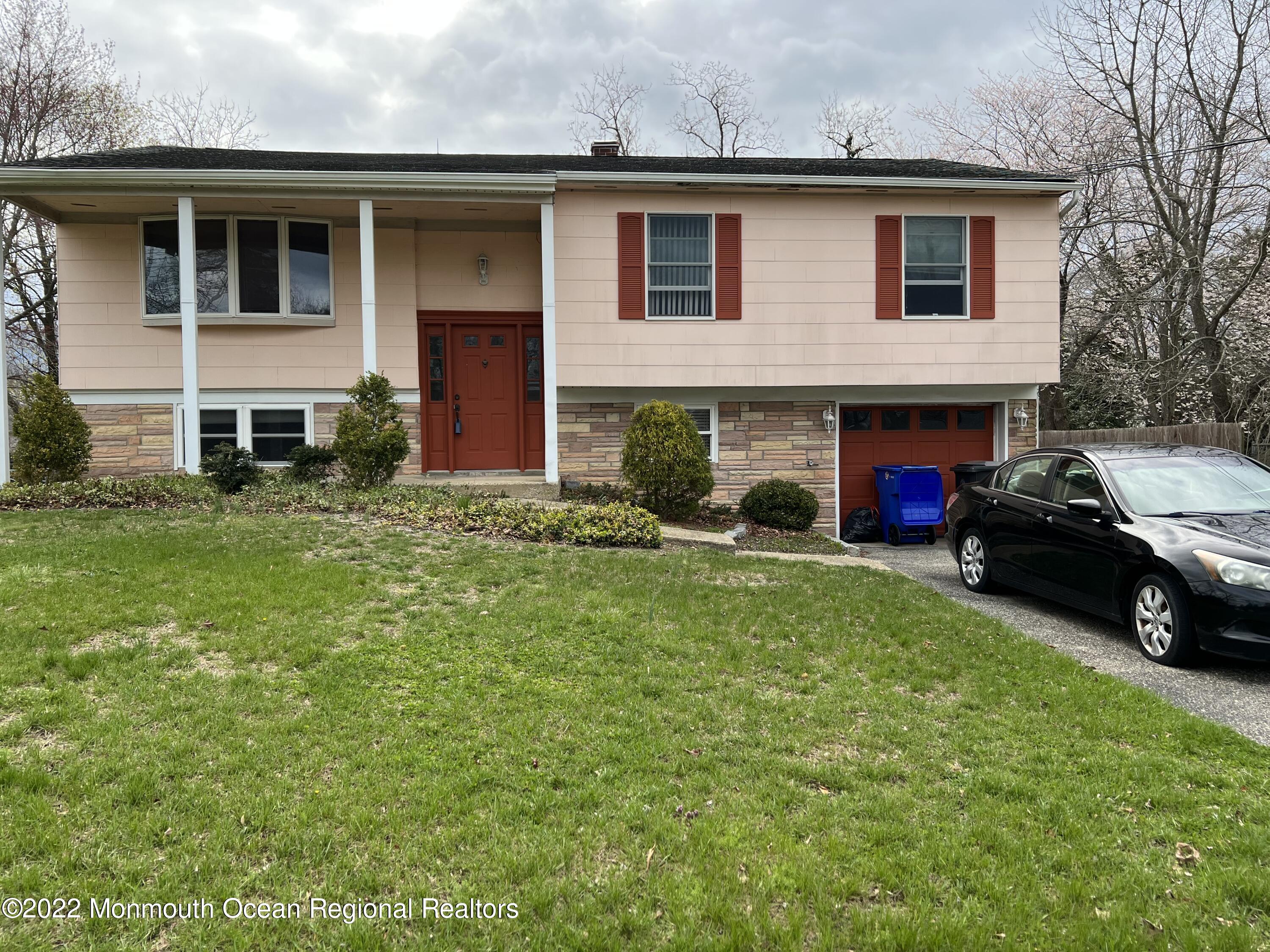 40 Pierson Road Toms River, NJ 08753 - Photo 1 of 9 Pierson1