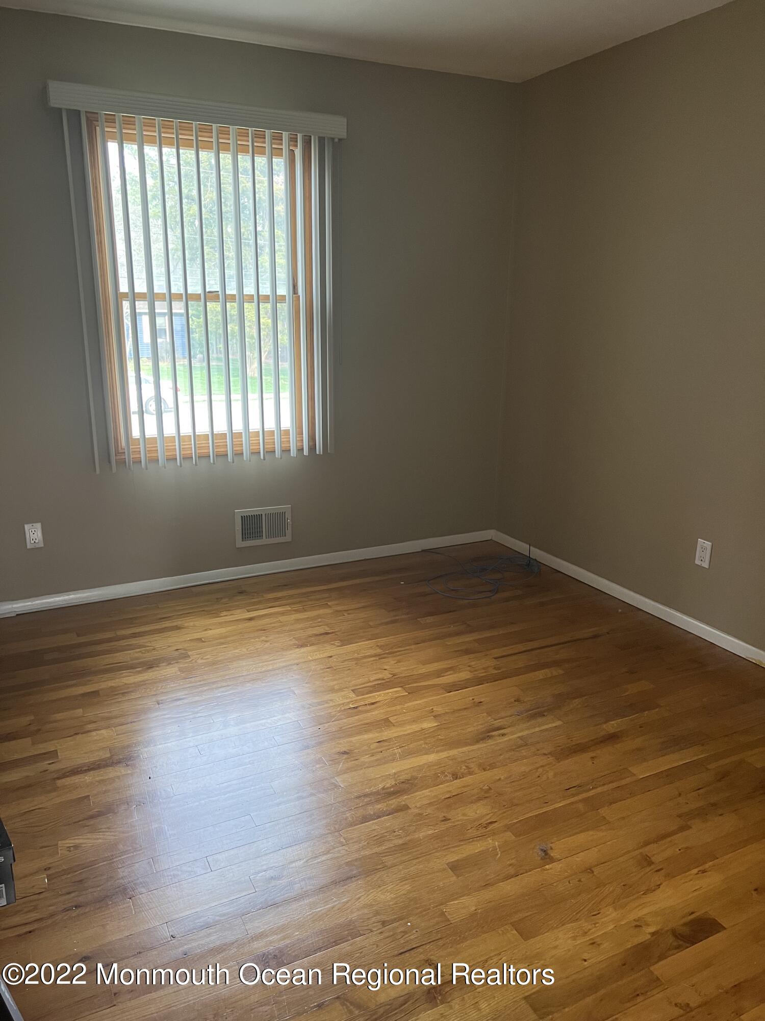 40 Pierson Road Toms River, NJ 08753 - Photo 7 of 9 Bdrm1