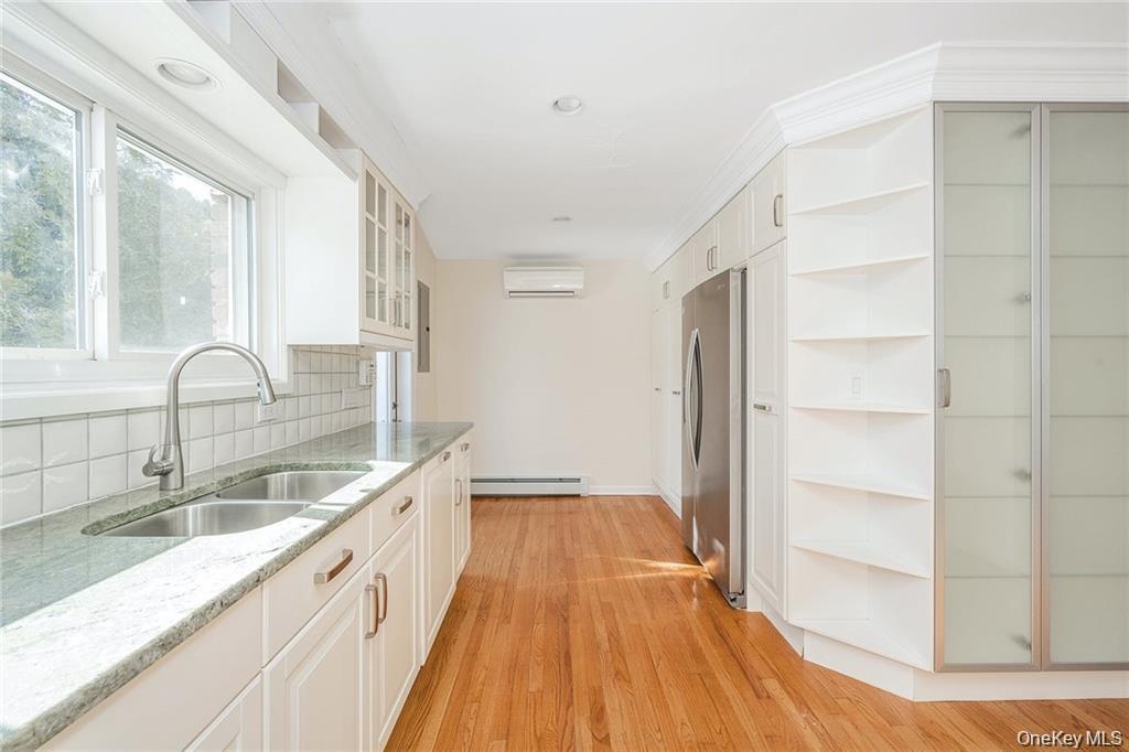 10 Bell Place Rye Brook, NY 10573 - Photo 15 of 25