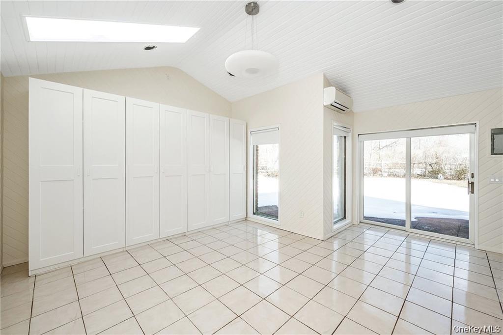 10 Bell Place Rye Brook, NY 10573 - Photo 19 of 25