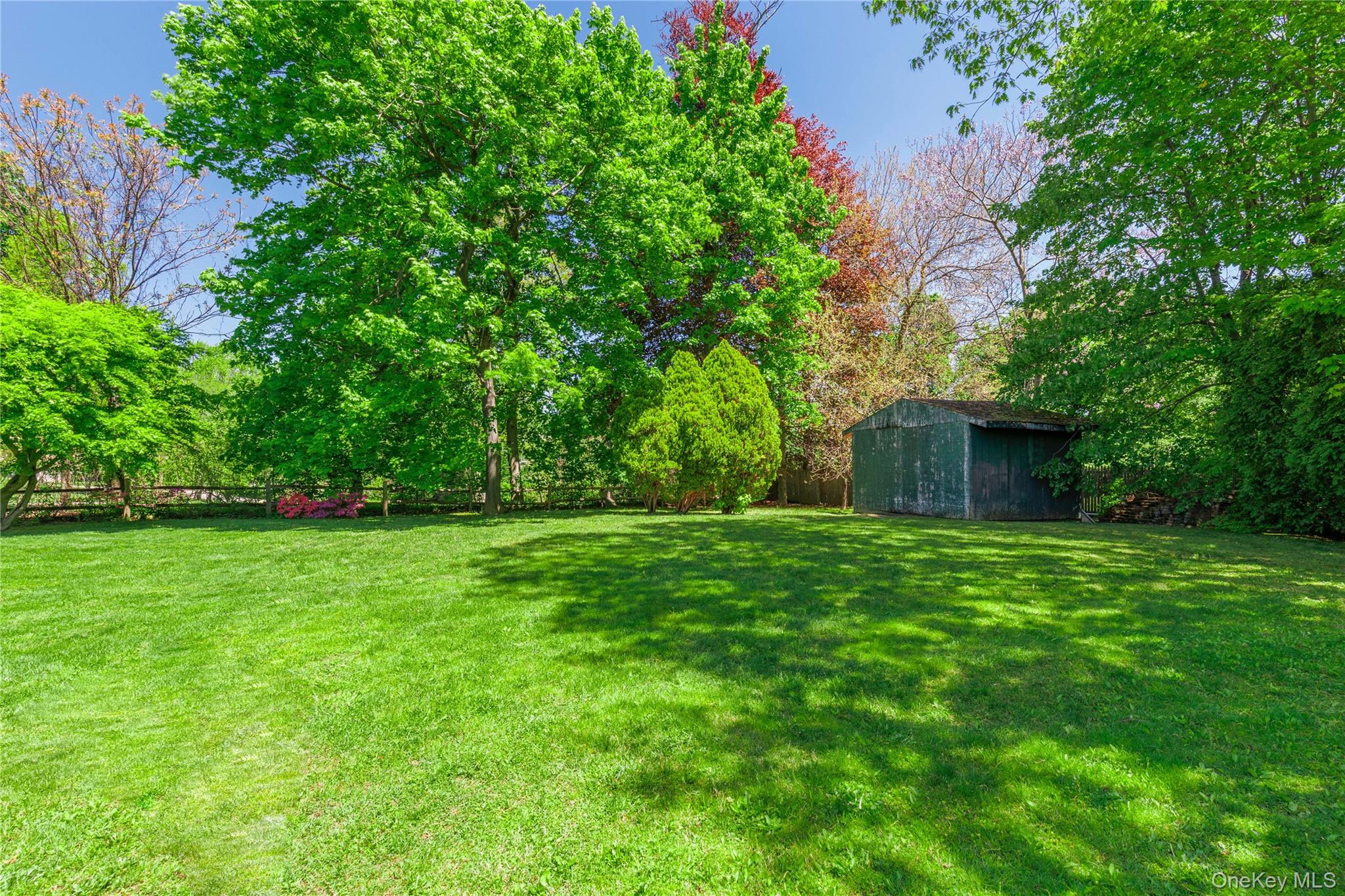 10 Bell Place Rye Brook, NY 10573 - Photo 8 of 25