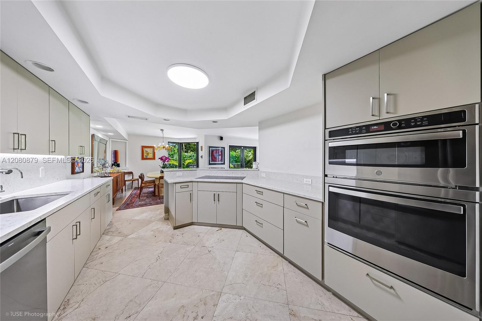 596 Fernwood Road, Unit B Key Biscayne, FL 33149 - Photo 10 of 45 Gallery Image 10