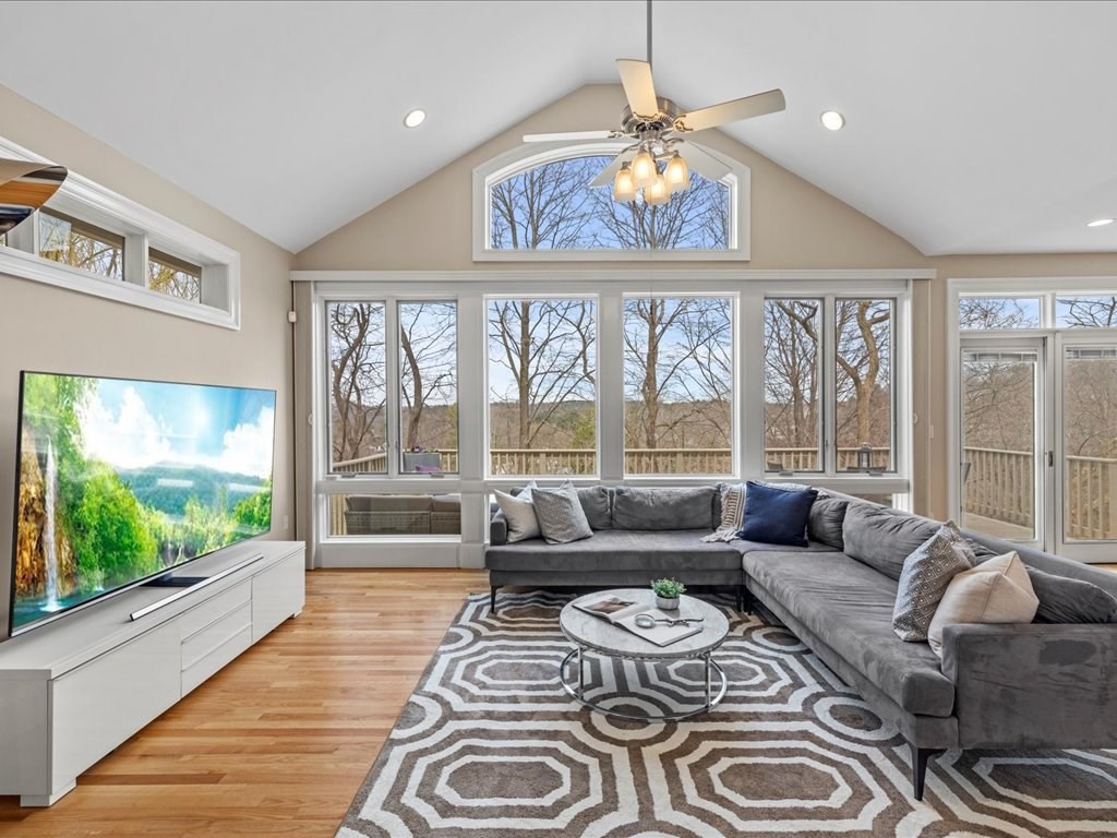 36 Sky View Circle Newton, MA 02459 - Photo 4 of 40