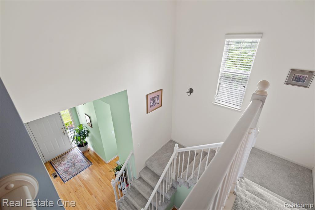 731 East Bluff Court Rochester Hills, MI 48306 - Photo 20 of 39