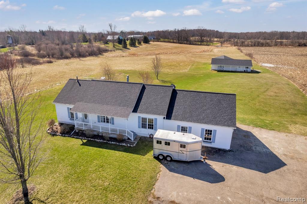 12833 Sullivan Road Emmett, MI 48022 - Photo 36 of 41