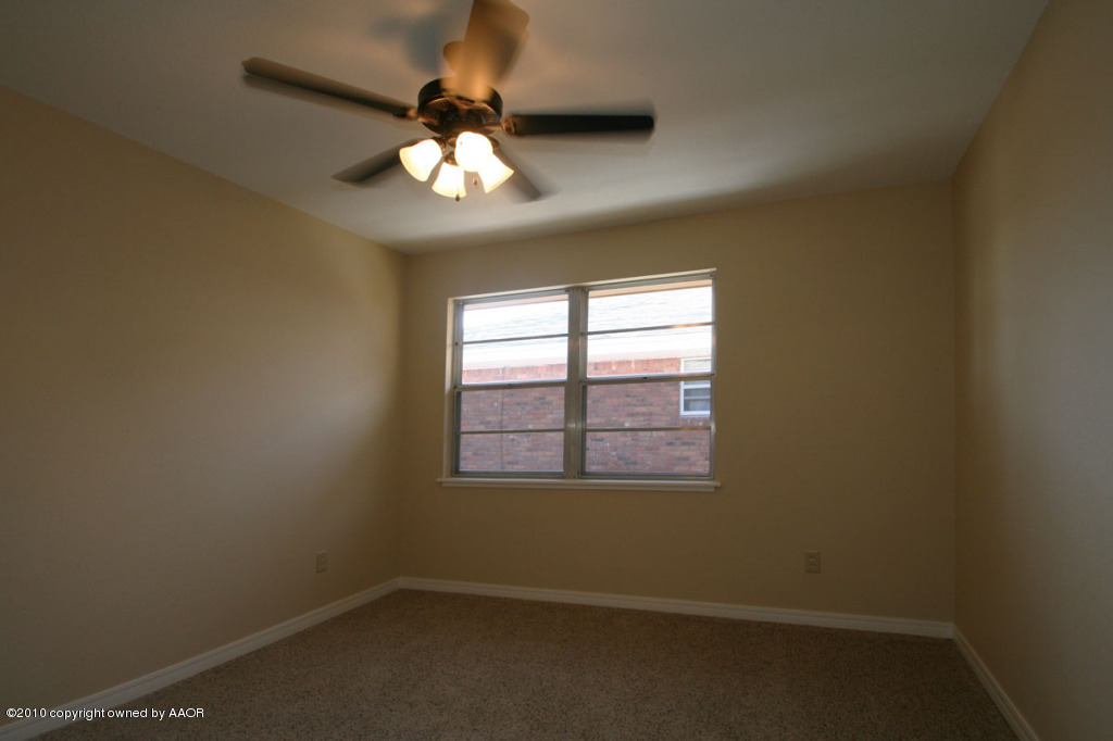 6008 Gainsborough Road Amarillo, TX 79106 - Photo 3 of 16 bedroom 2