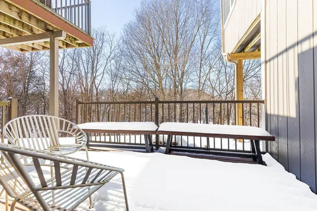 $248,000 | 131 Plum Cove Drive, Galena, IL 61036