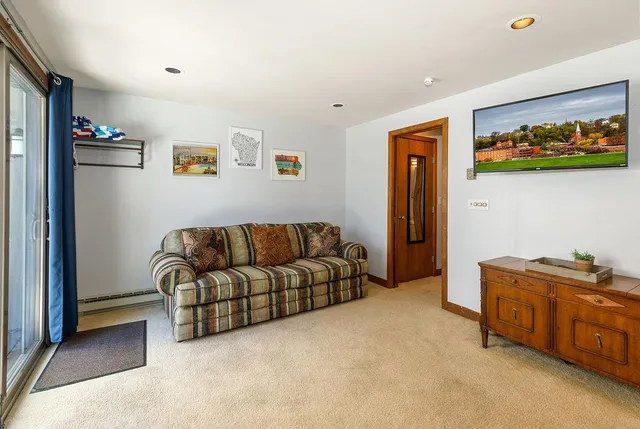 $248,000 | 131 Plum Cove Drive, Galena, IL 61036