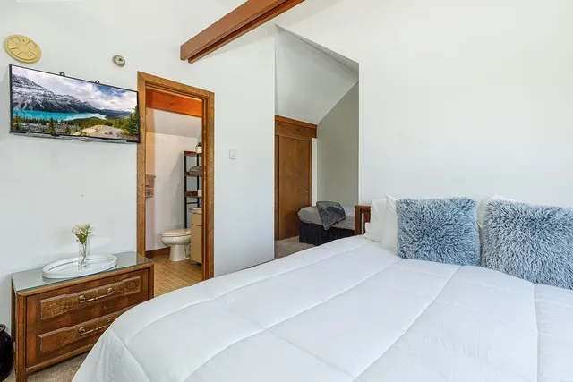 $248,000 | 131 Plum Cove Drive, Galena, IL 61036