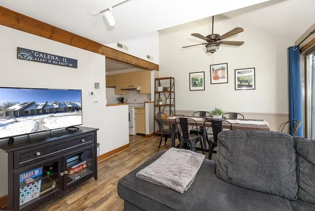 $248,000 | 131 Plum Cove Drive, Galena, IL 61036