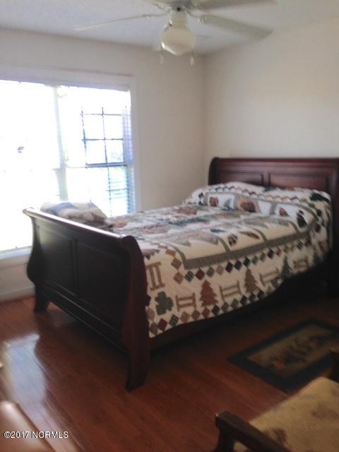 1939 Bridgewood Road Rocky Mount, NC 27804 - Photo 15 of 21 1939 Bridgewood bedroom 2 b