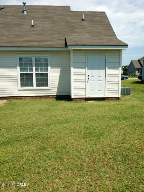 1939 Bridgewood Road Rocky Mount, NC 27804 - Photo 5 of 21 1939 bridgewood back 2