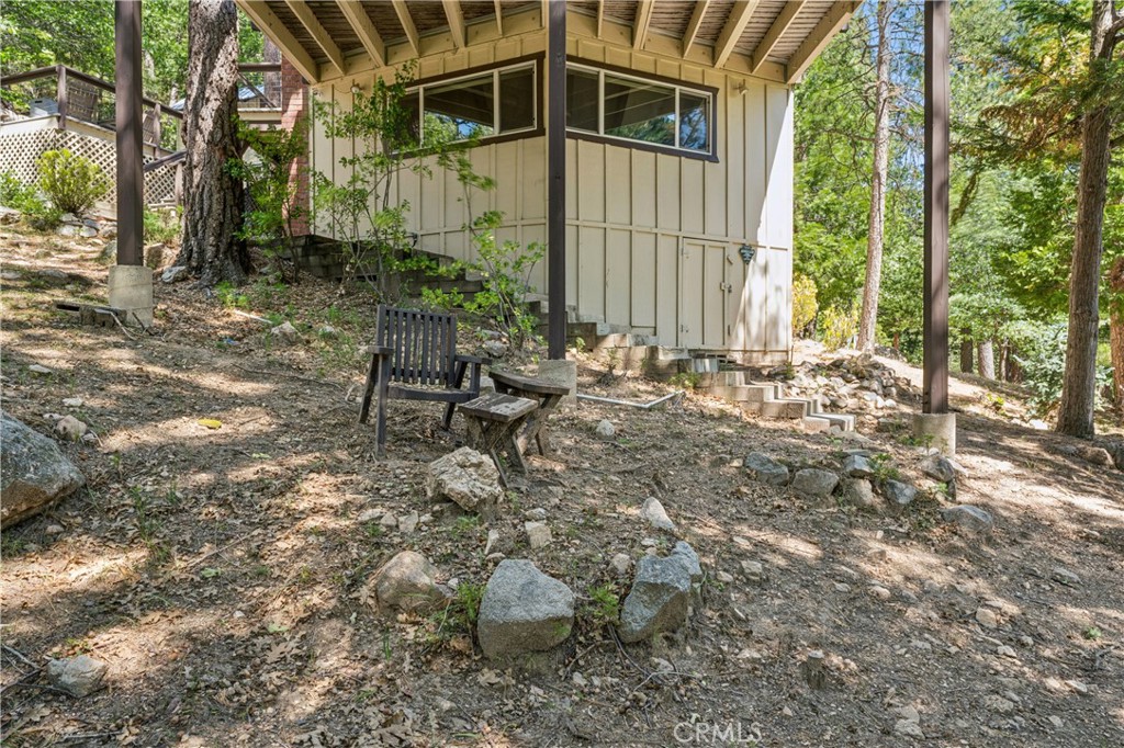 686 Grass Valley Road Lake Arrowhead, CA 92352 - Photo 40 of 55