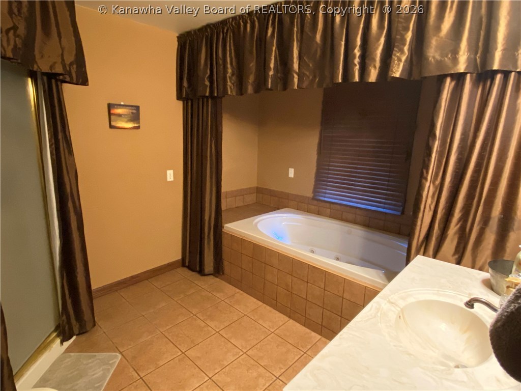2097 White Ridge Road Point Pleasant, WV 25550 - Photo 17 of 33 Gallery Image 17