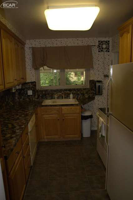 130 Dover Road Waterford, MI 48328 - Photo 11 of 26 20443236-10.JPG
