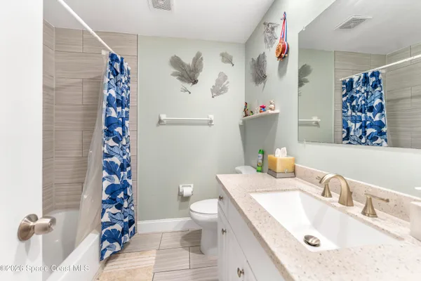 $2,200 | 255 Ocean View Lane, Unit B, Indialantic, FL 32903