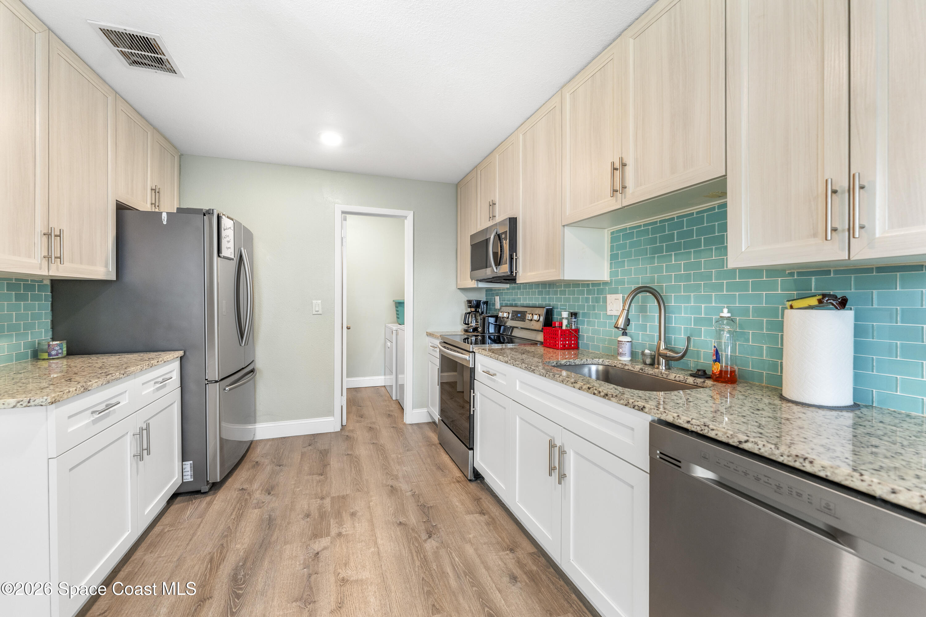 255 Ocean View Lane, Unit B Indialantic, FL 32903 - Photo 8 of 22 DSC06911_1