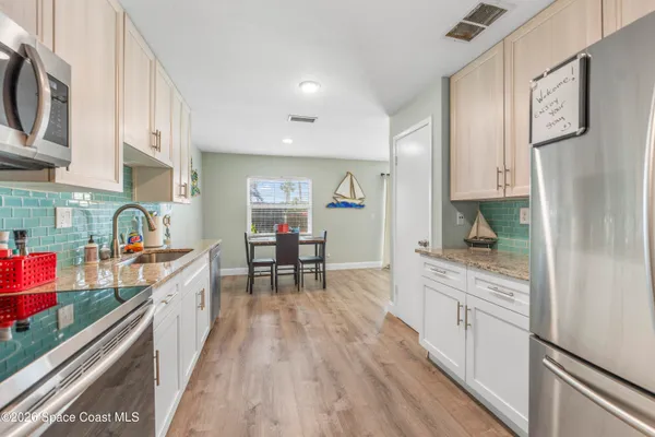 $2,200 | 255 Ocean View Lane, Unit B, Indialantic, FL 32903