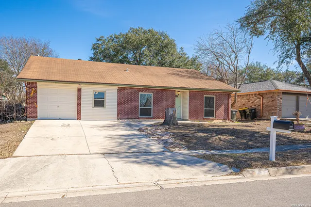 $2,100 | 4918 Brookhead Lane, Schertz, TX 78108