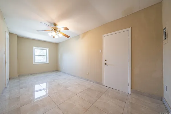 $1,790 | 4918 Brookhead Lane, Schertz, TX 78108