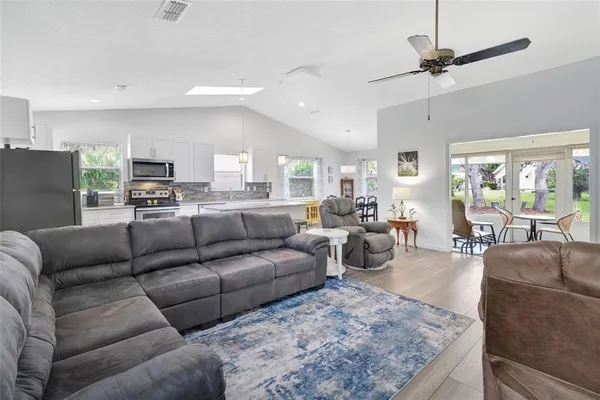 $215,000 | 27 Gordon Court, Leesburg, FL 34788