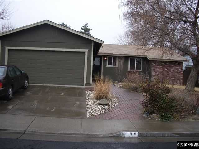 685 Nancy Circle Reno, NV 89503 - Photo 1 of 9 a front view of a house