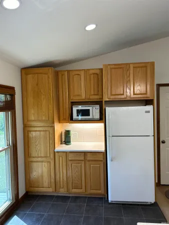 $2,750 | 6166 River Bluff Drive, Newburgh, IN 47630