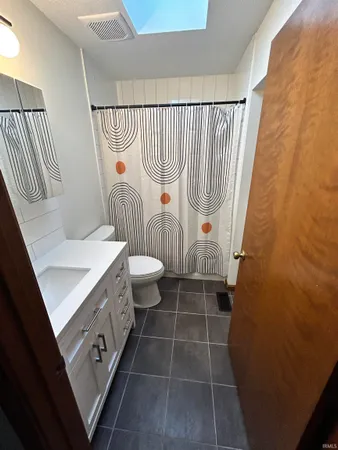 $2,750 | 6166 River Bluff Drive, Newburgh, IN 47630